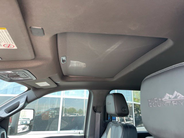 Used 2022 Chevrolet Silverado 3500 High Country w/ Safety Package II AWD/4WD image 11