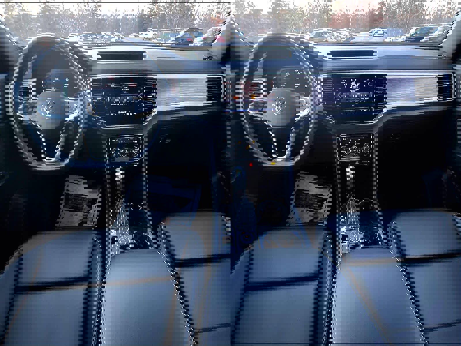 Certified 2022 Volkswagen Atlas Cross Sport SE image 22