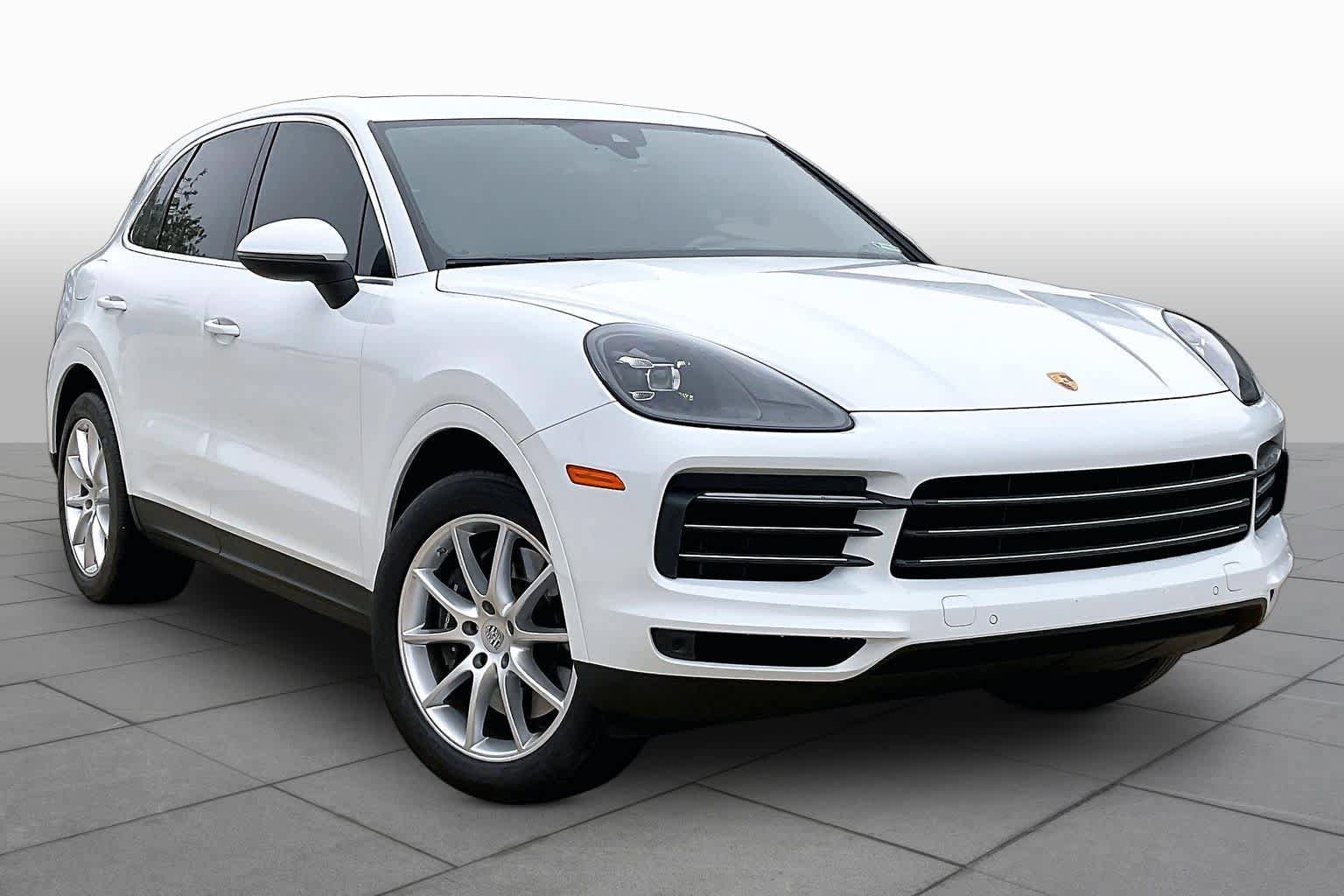 Used 2023 Porsche Cayenne AWD/4WD image 3