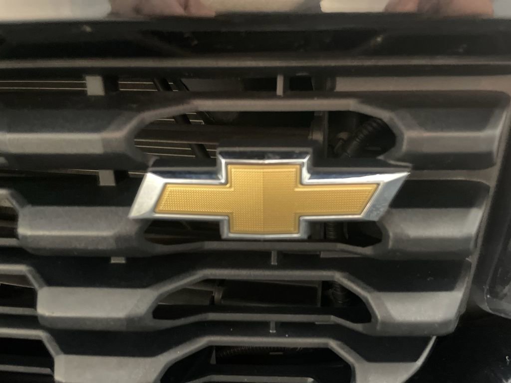 Used 2020 Chevrolet Silverado 1500 Custom w/ Custom Value Package AWD/4WD image 24
