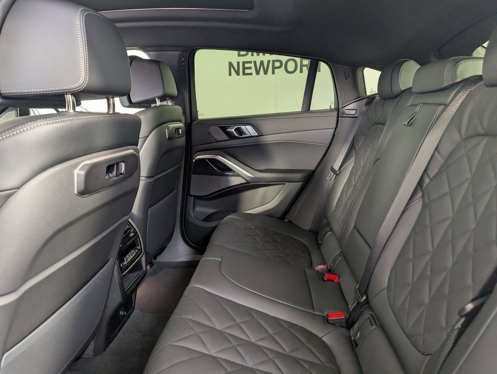New 2026 BMW X6 xDrive40i w/ Climate Comfort Package image 13