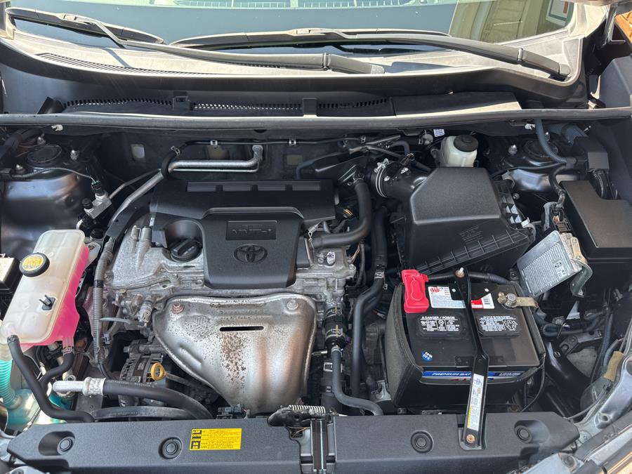 Used 2015 Toyota RAV4 Limited image 38