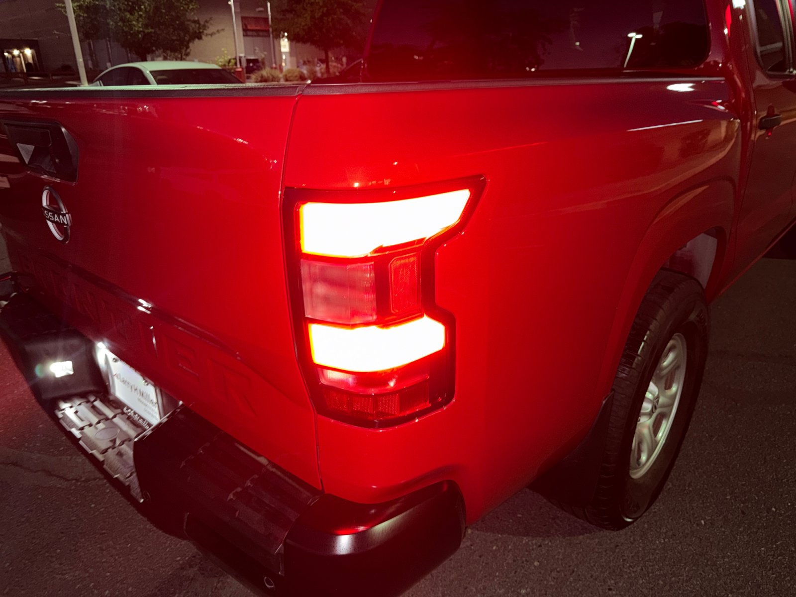 Used 2022 Nissan Frontier S w/ Technology Package RWD image 29
