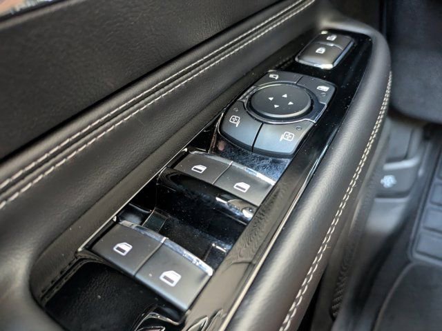 Used 2023 Lincoln Corsair Reserve w/ Equipment Group 201A image 22