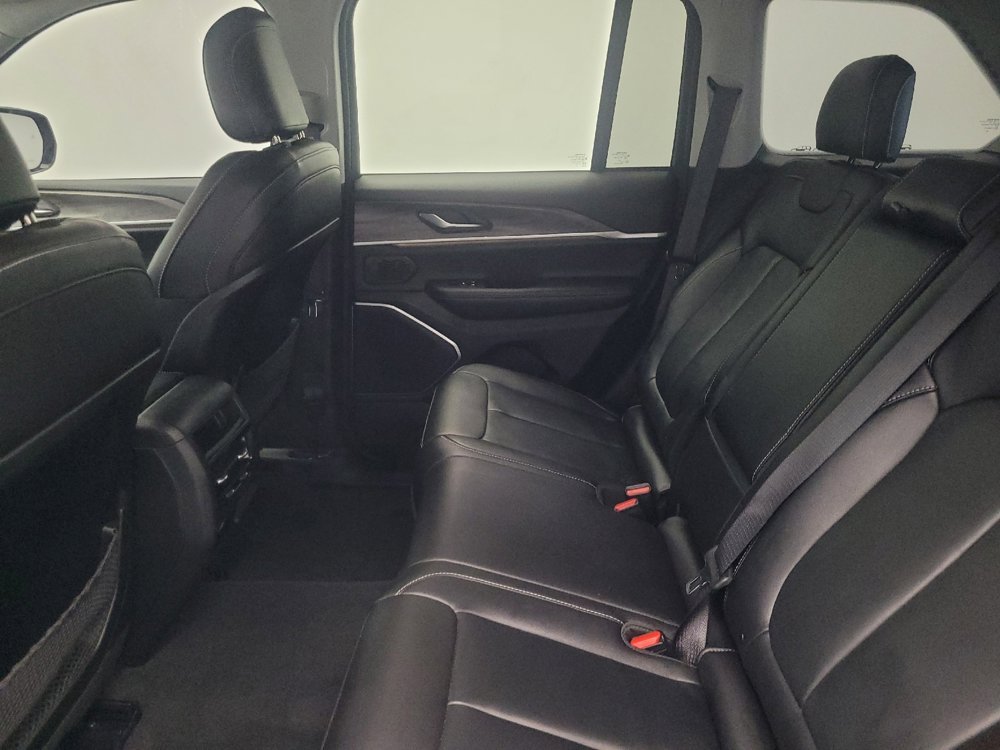 Used 2022 Jeep Grand Cherokee Limited 4xe image 18