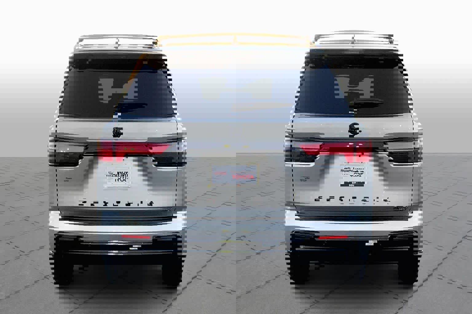 Used 2025 Toyota Sequoia Platinum image 5