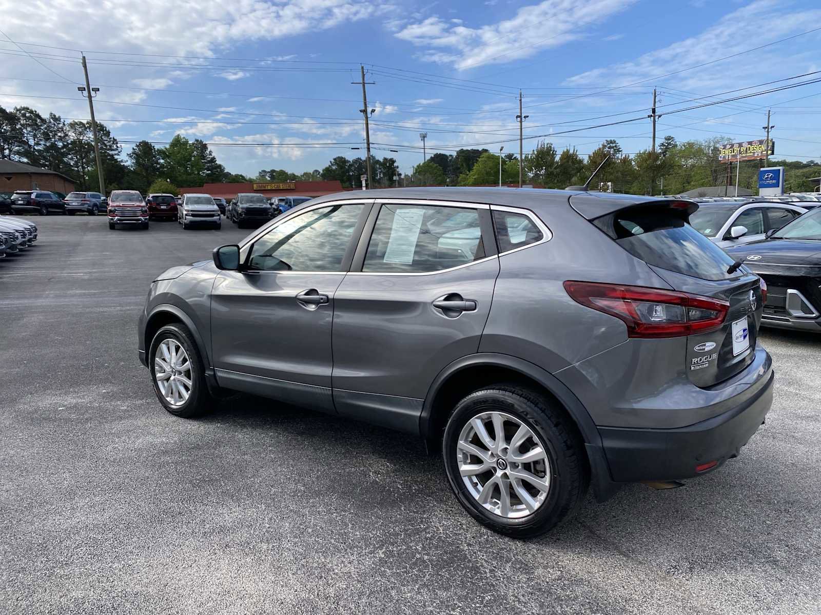 Used 2021 Nissan Rogue Sport S image 7