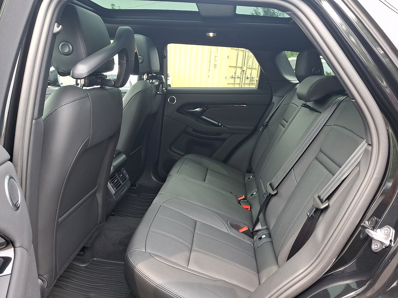 New 2026 Land Rover Range Rover Evoque S AWD/4WD image 5