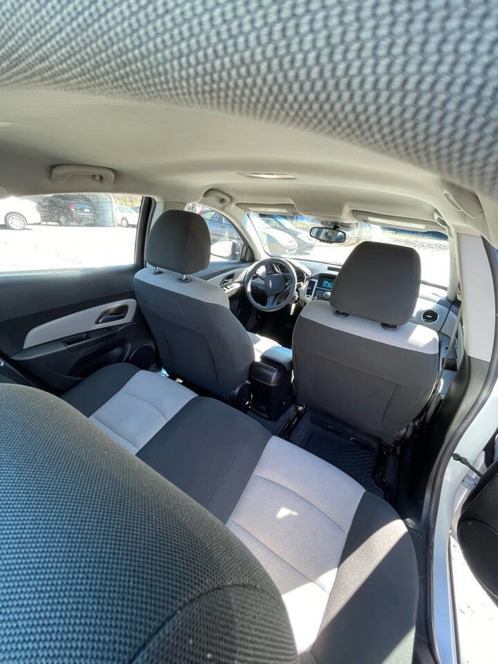 Used 2012 Chevrolet Cruze LS w/ Connectivity Package image 28