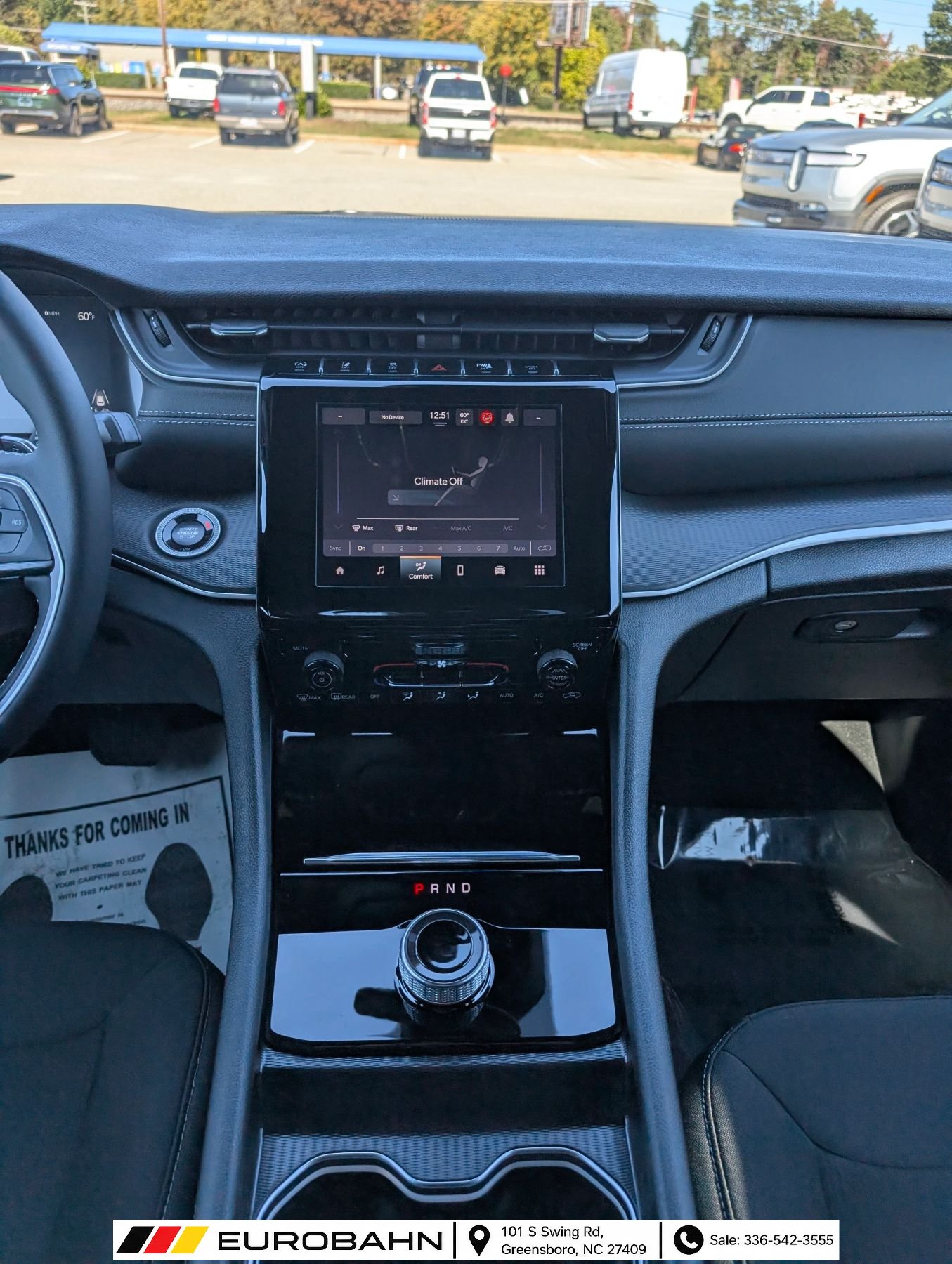 Used 2025 Jeep Grand Cherokee Laredo X AWD/4WD image 25