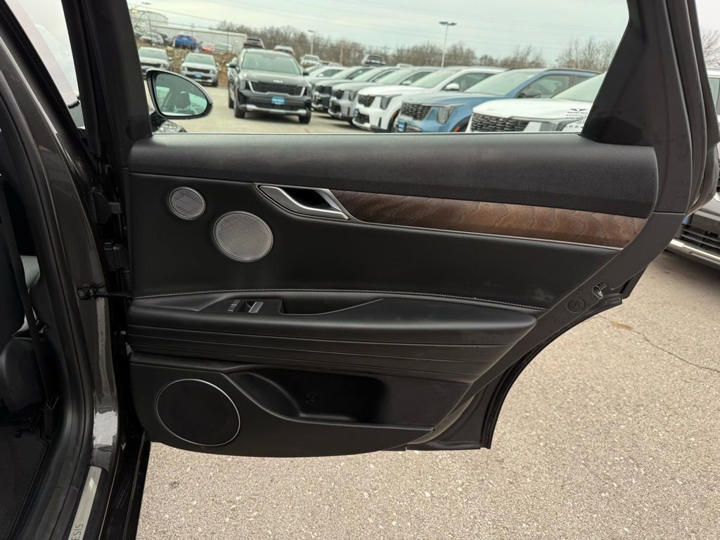 Used 2024 Genesis G80 image 21