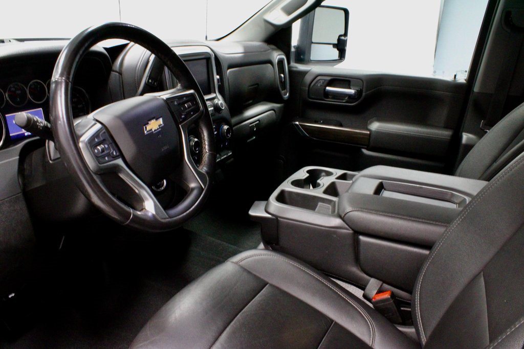 Used 2021 Chevrolet Silverado 1500 LT image 24
