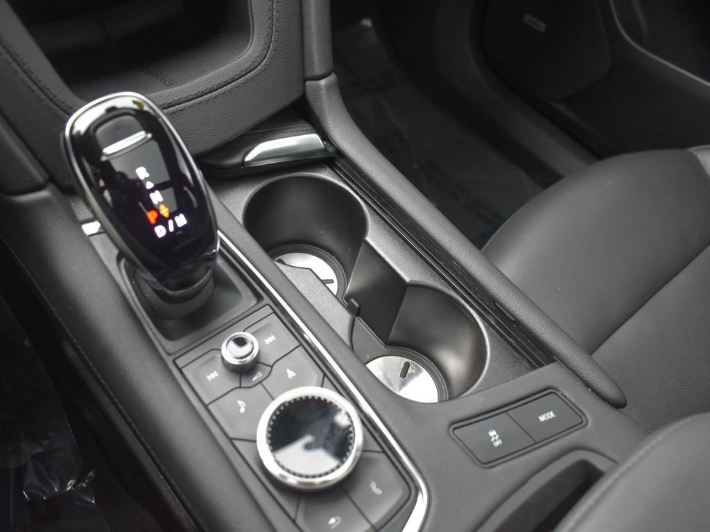 Certified 2024 Cadillac XT6 Premium Luxury w/ LPO, Floor Liner Package image 18