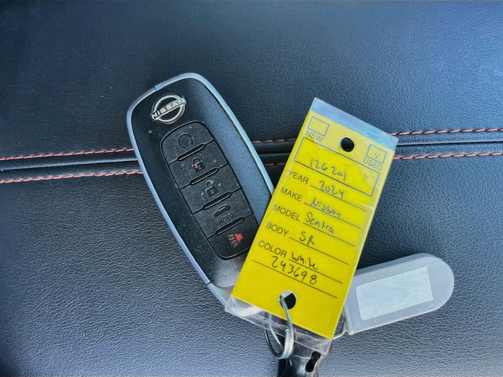 Used 2024 Nissan Sentra SR FWD image 31