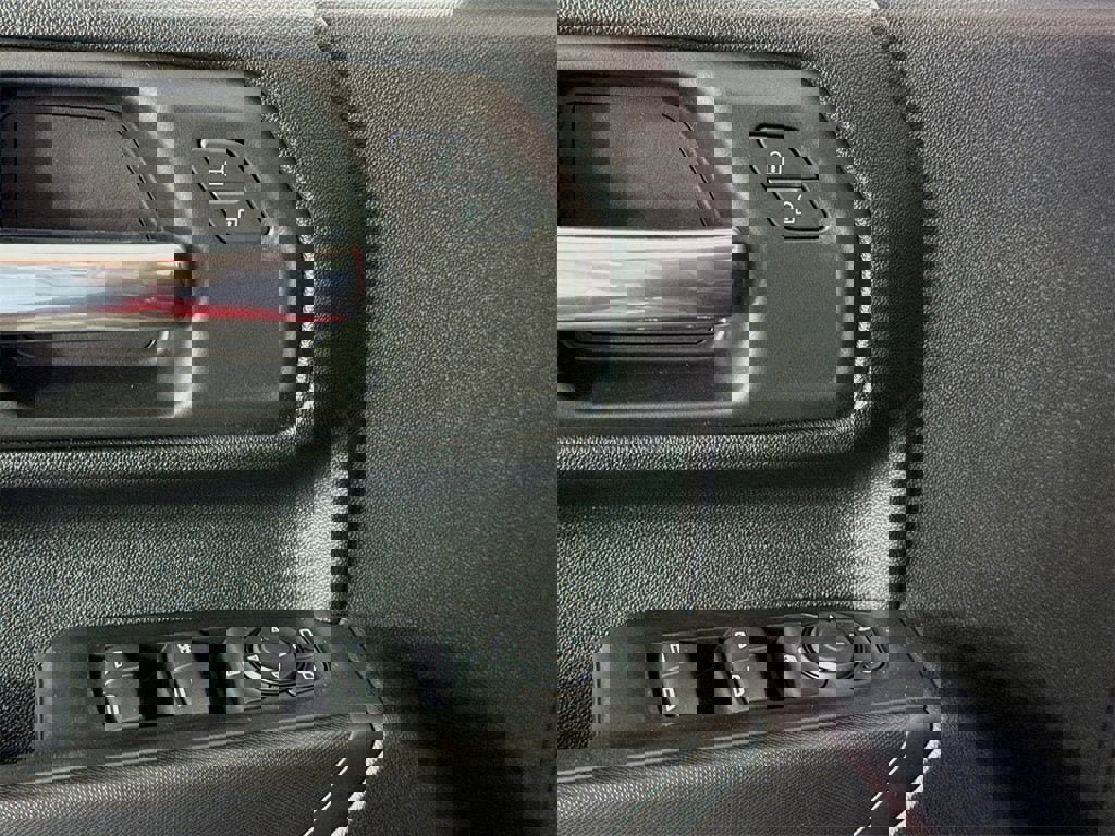 New 2025 GMC Sierra 2500 Pro w/ Convenience Package image 12