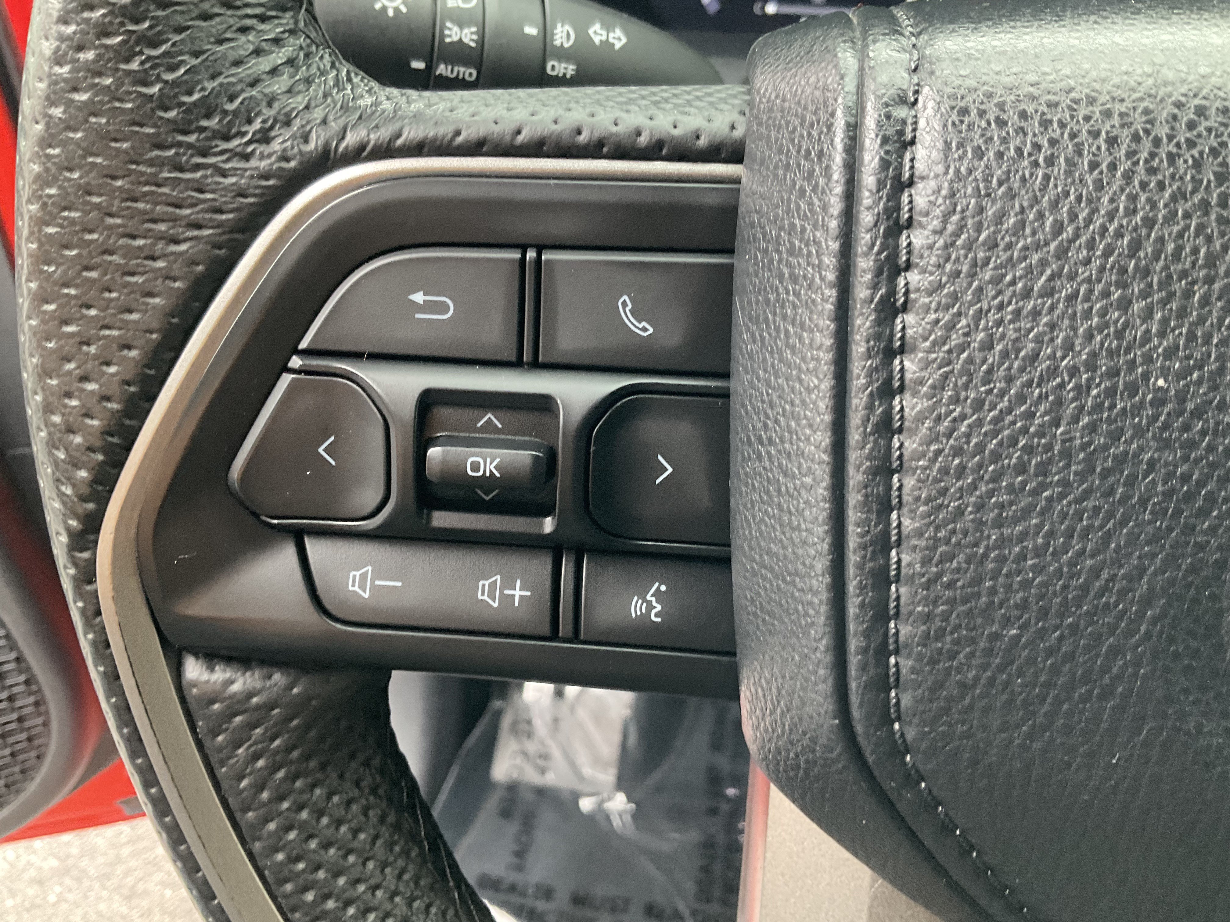 Used 2024 Toyota Tacoma TRD Off-Road AWD/4WD image 32