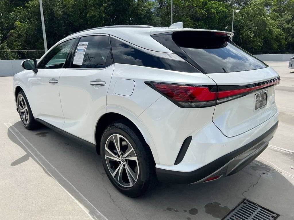 Certified 2025 Lexus RX 350 Premium w/ Accessory Package (Z1) image 5