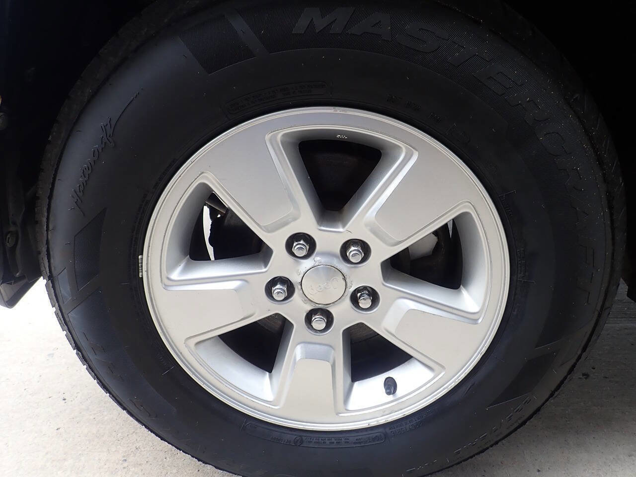 Used 2010 Jeep Liberty Sport w/ Popular Equipment Group image 32