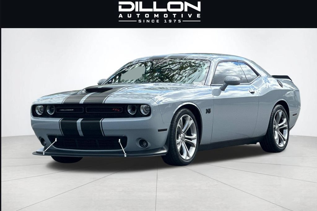 Used 2020 Dodge Challenger R/T RWD image 8
