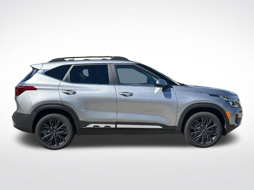 Used 2023 Kia Seltos Nightfall Edition AWD/4WD image 2