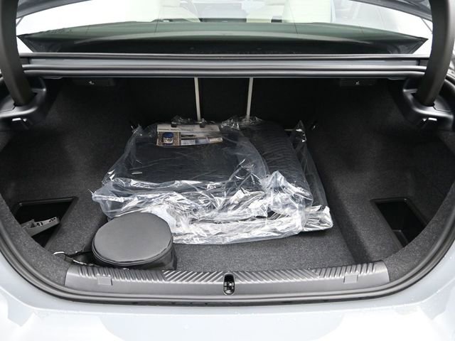 New 2026 BMW 530i xDrive w/ M Sport Package image 17