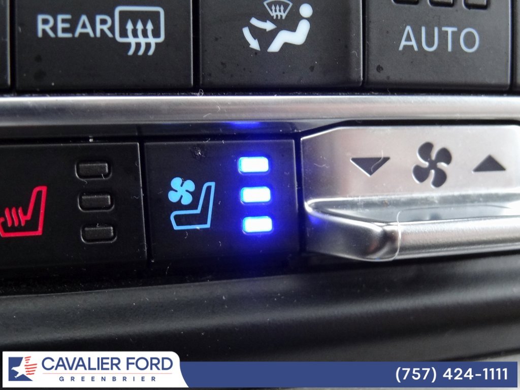 Certified 2024 Ford Expedition Limited image 36