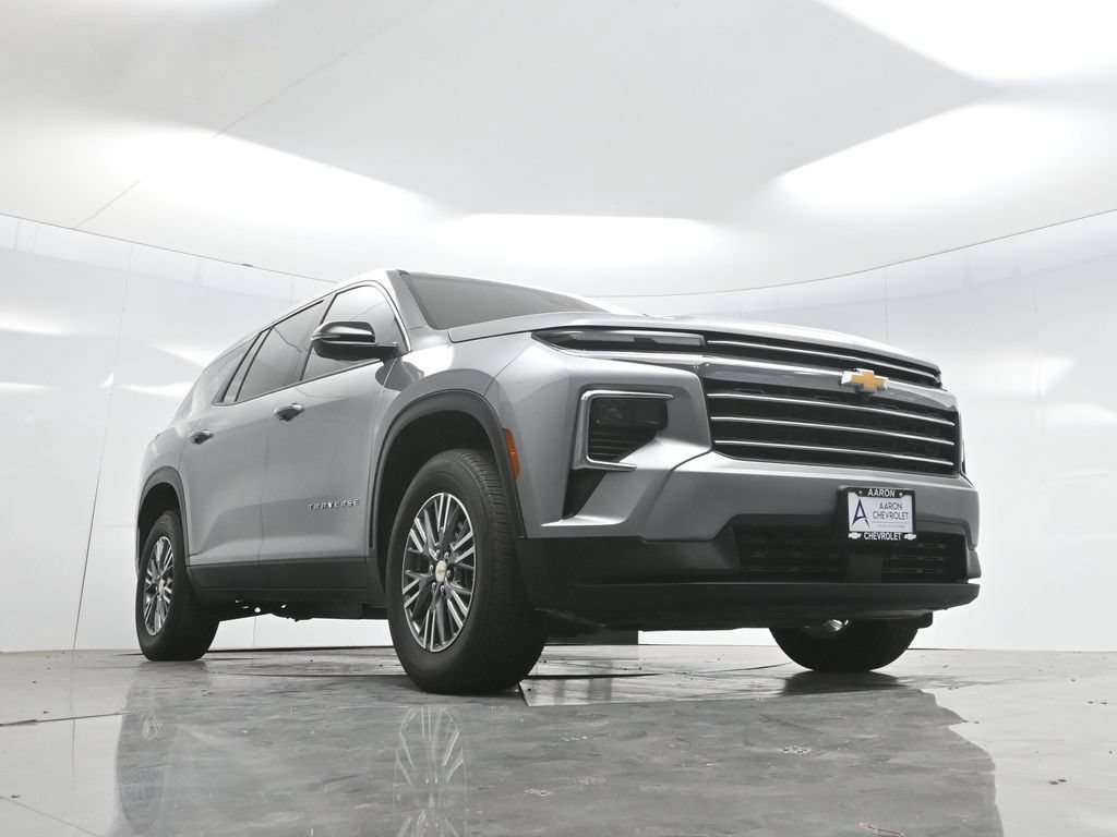 Used 2025 Chevrolet Traverse LT AWD/4WD image 58