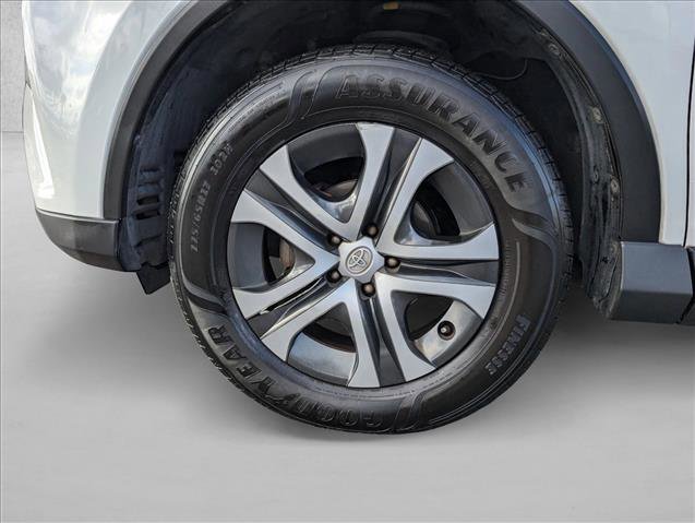Used 2016 Toyota RAV4 LE image 21