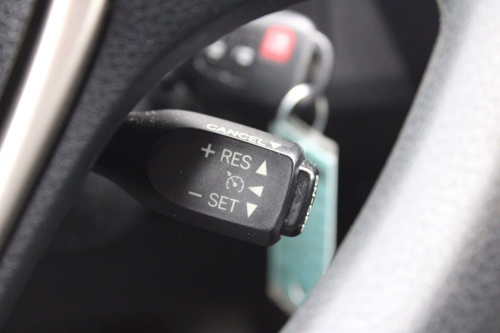 Used 2015 Toyota RAV4 XLE image 31