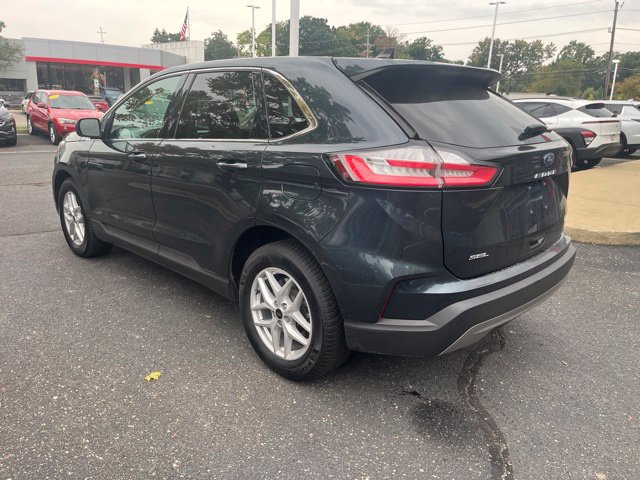 Used 2024 Ford Edge SEL w/ Convenience Package AWD/4WD image 3