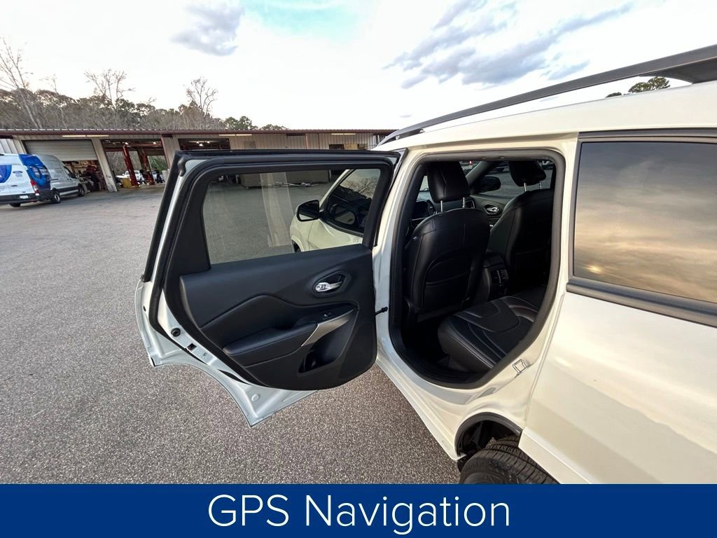 Used 2019 Jeep Cherokee High Altitude image 16