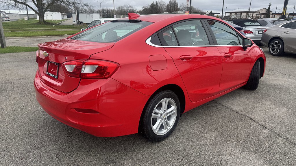 Used 2016 Chevrolet Cruze LT image 8