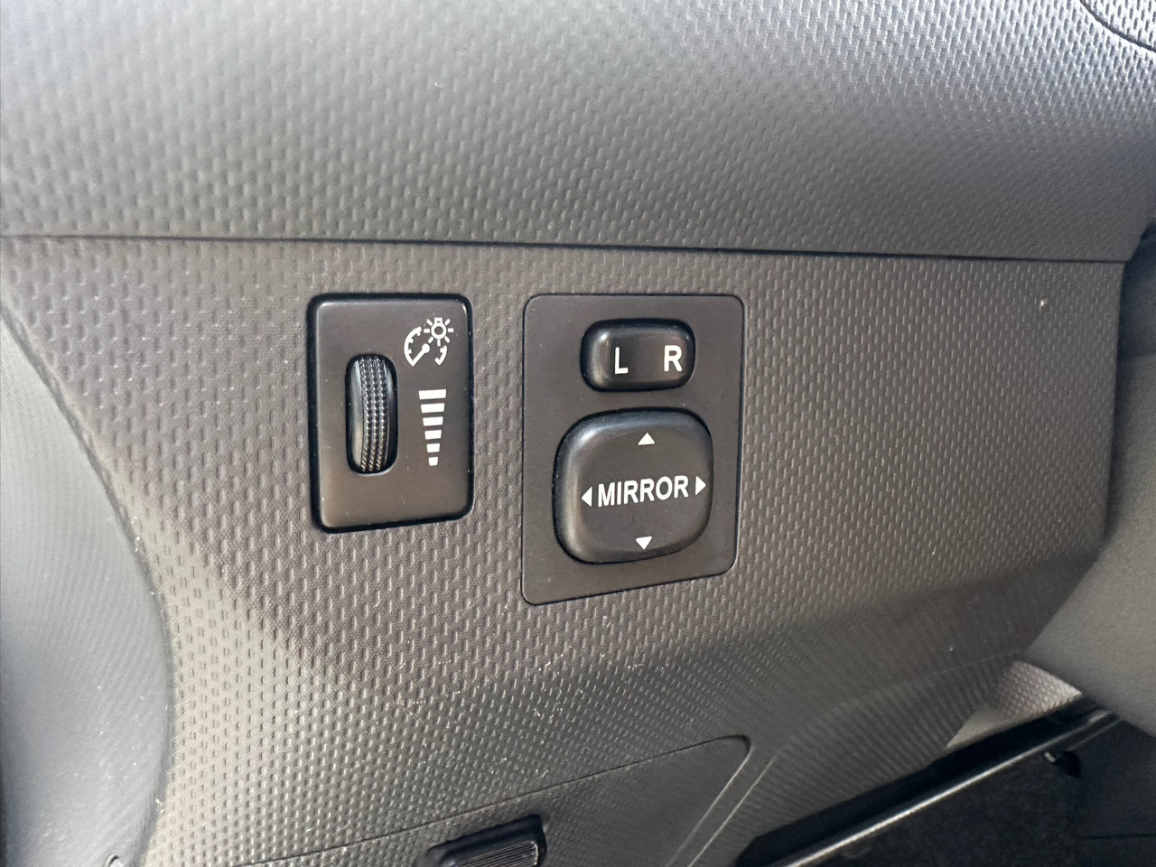 Used 2013 Scion xD image 37