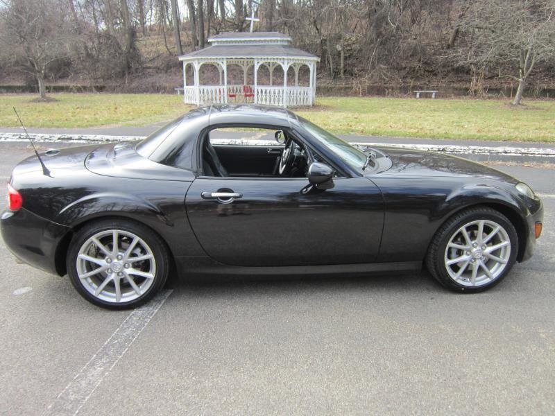 Used 2011 MAZDA MX-5 Miata Grand Touring w/ Premium Pkg image 23