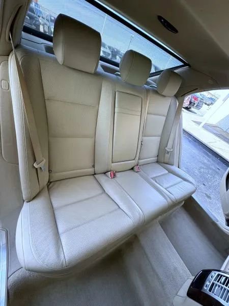 Used 2013 Mercedes-Benz S 550 image 23