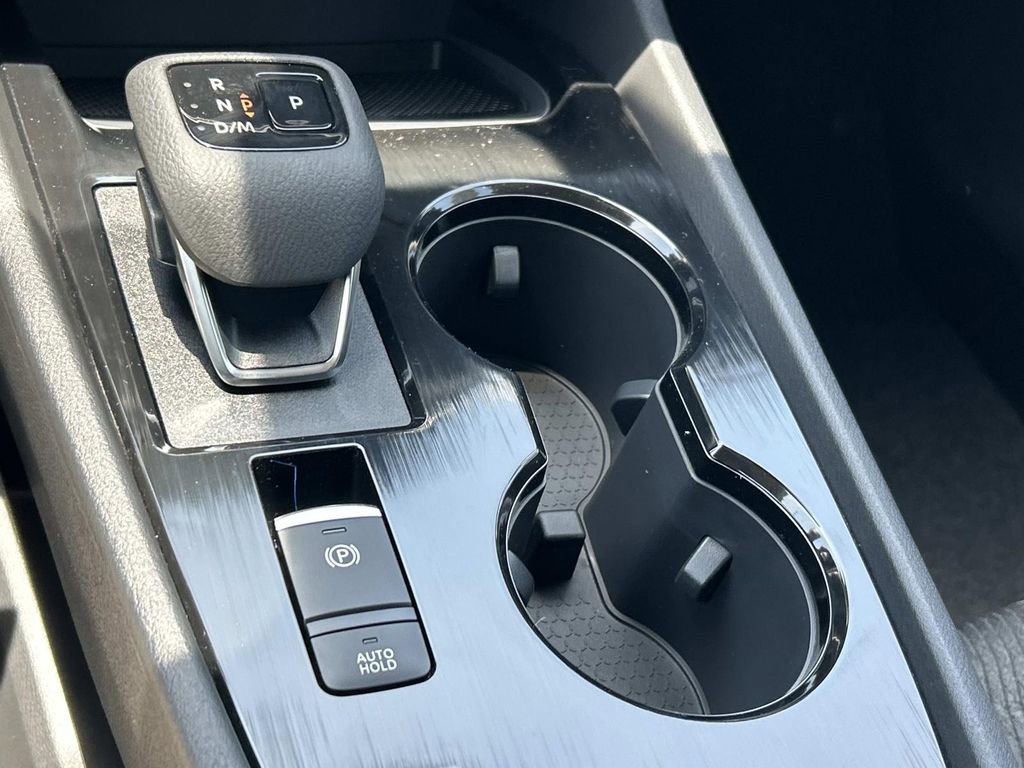 New 2026 Nissan Rogue SV FWD image 31