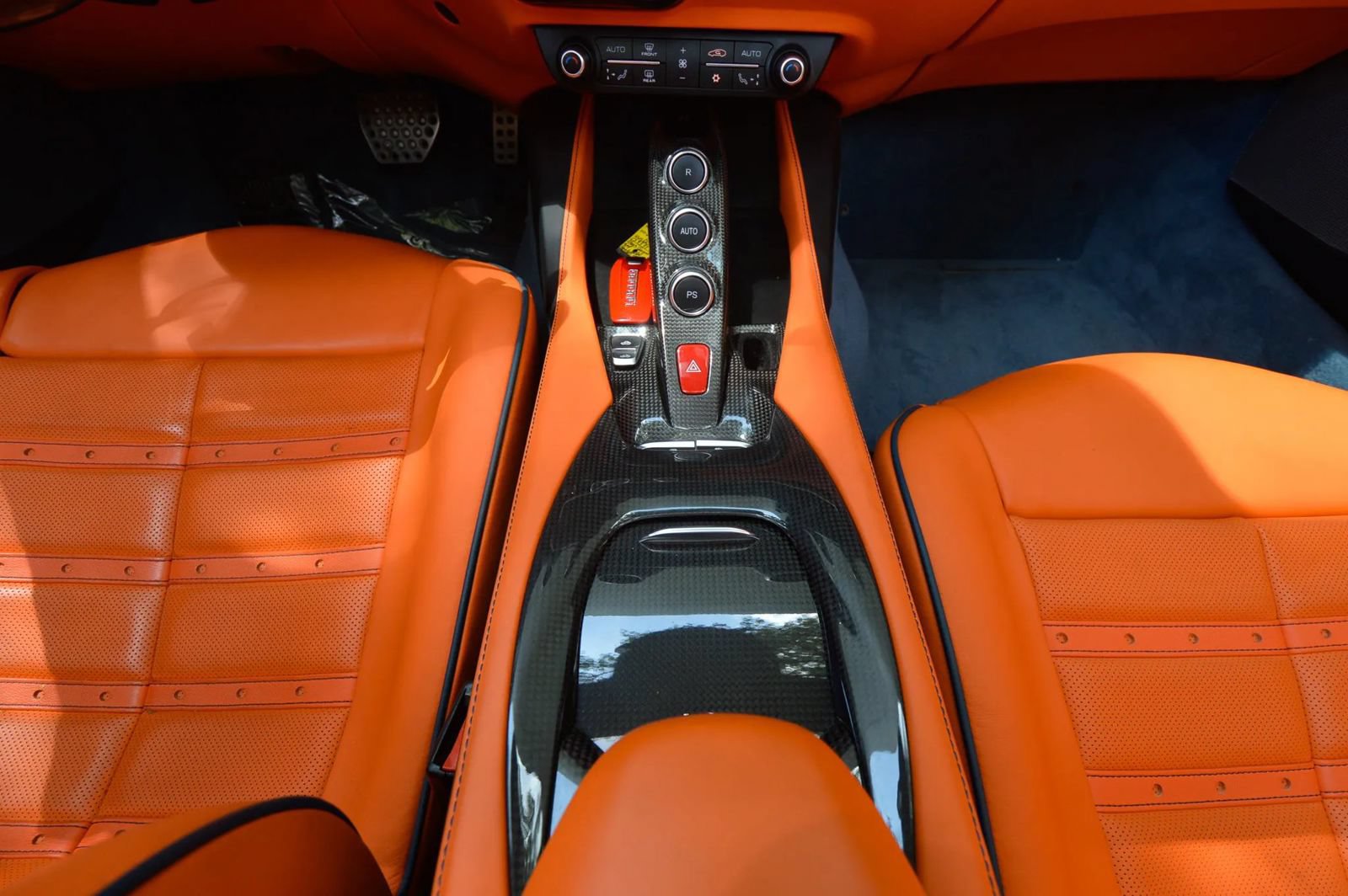 Used 2021 Ferrari Portofino M RWD image 44