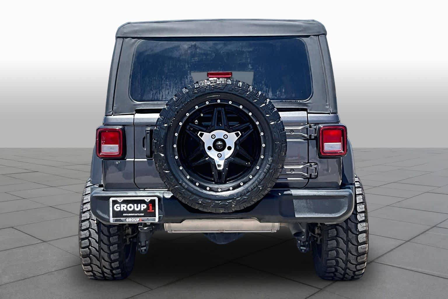 Used 2022 Jeep Wrangler Unlimited Sport AWD/4WD image 5
