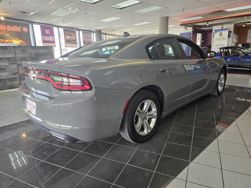 Used 2023 Dodge Charger SXT RWD image 4