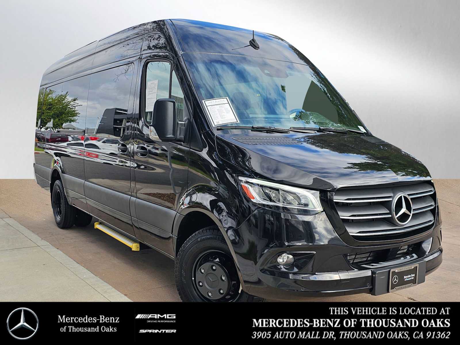 Used 2024 Mercedes-Benz Sprinter 4500 image 1