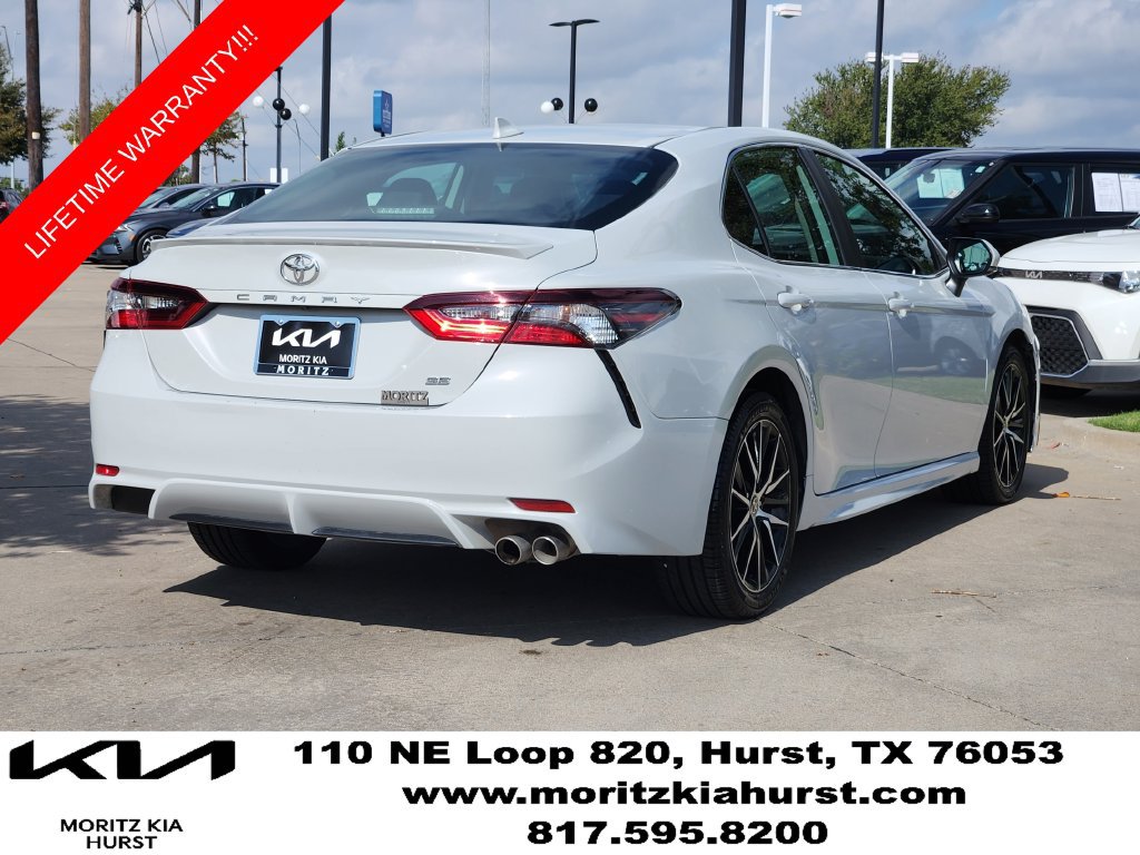 Used 2024 Toyota Camry SE FWD image 4