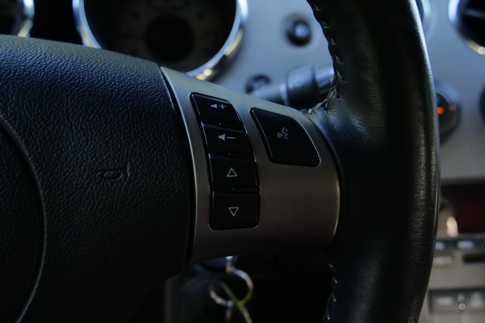 Used 2007 Pontiac Solstice Convertible w/ Premium Package RWD image 15