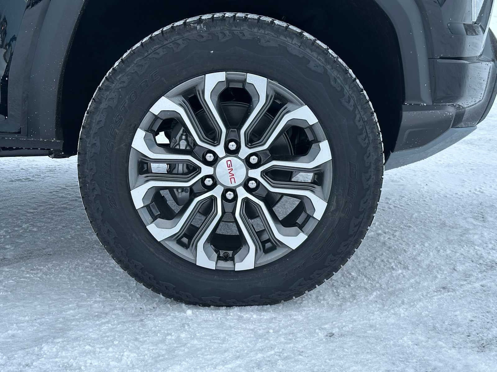 New 2026 GMC Canyon Denali image 9