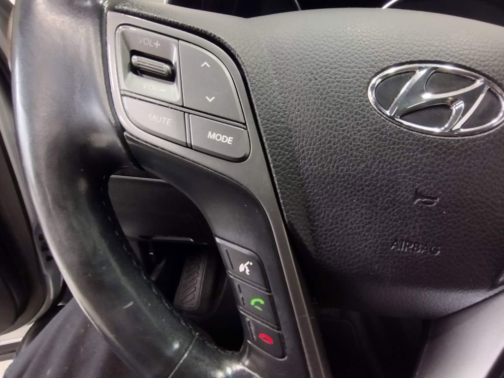 Used 2018 Hyundai Santa Fe Sport w/ 2.0T Ultimate Tech Package 05 FWD image 33