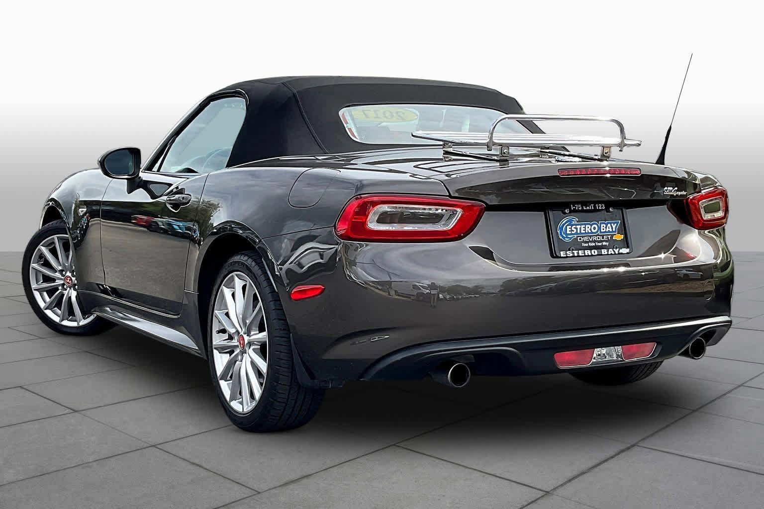 Used 2017 FIAT 124 Spider Lusso image 13