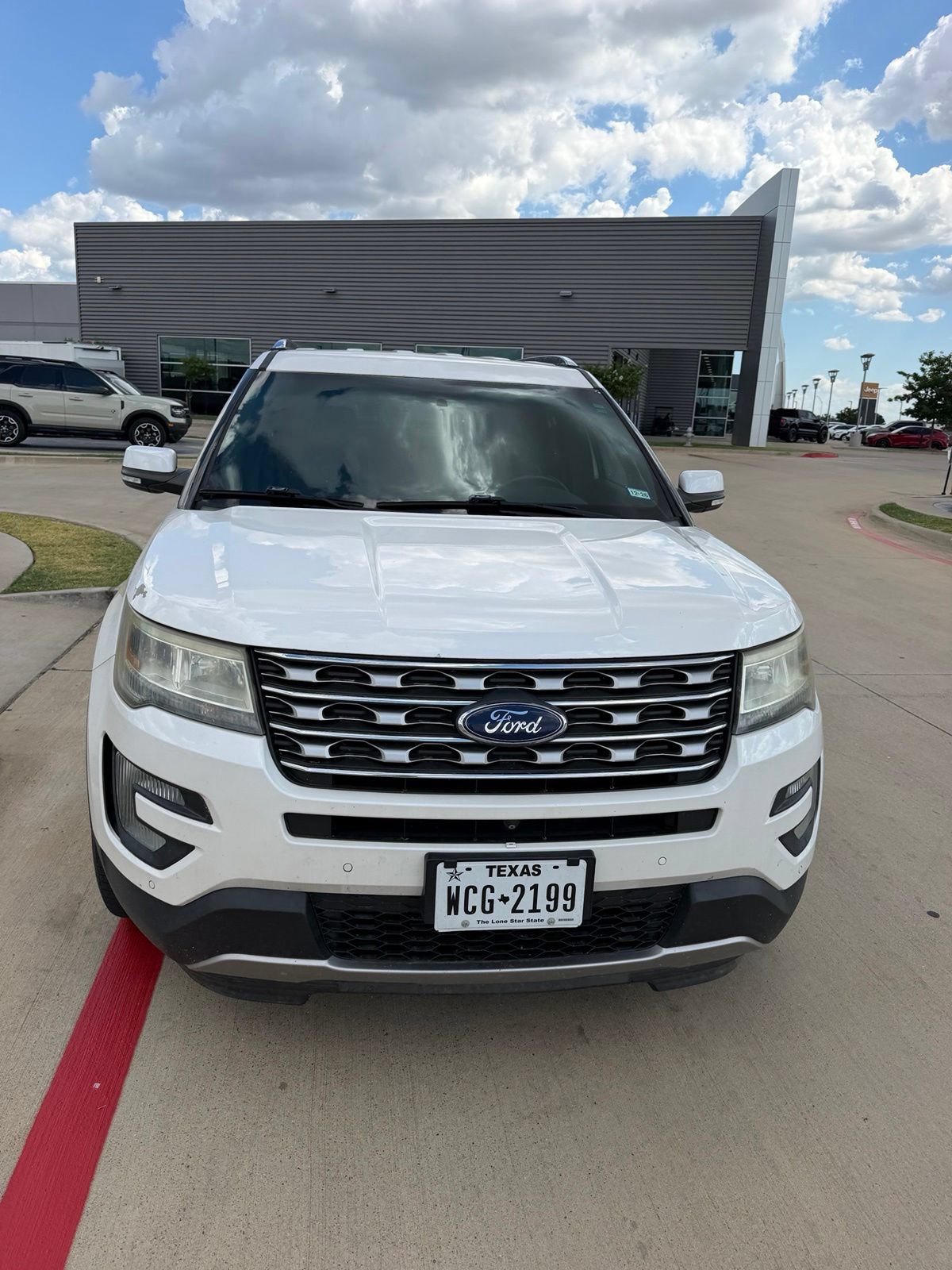 Used 2017 Ford Explorer Limited FWD image 2