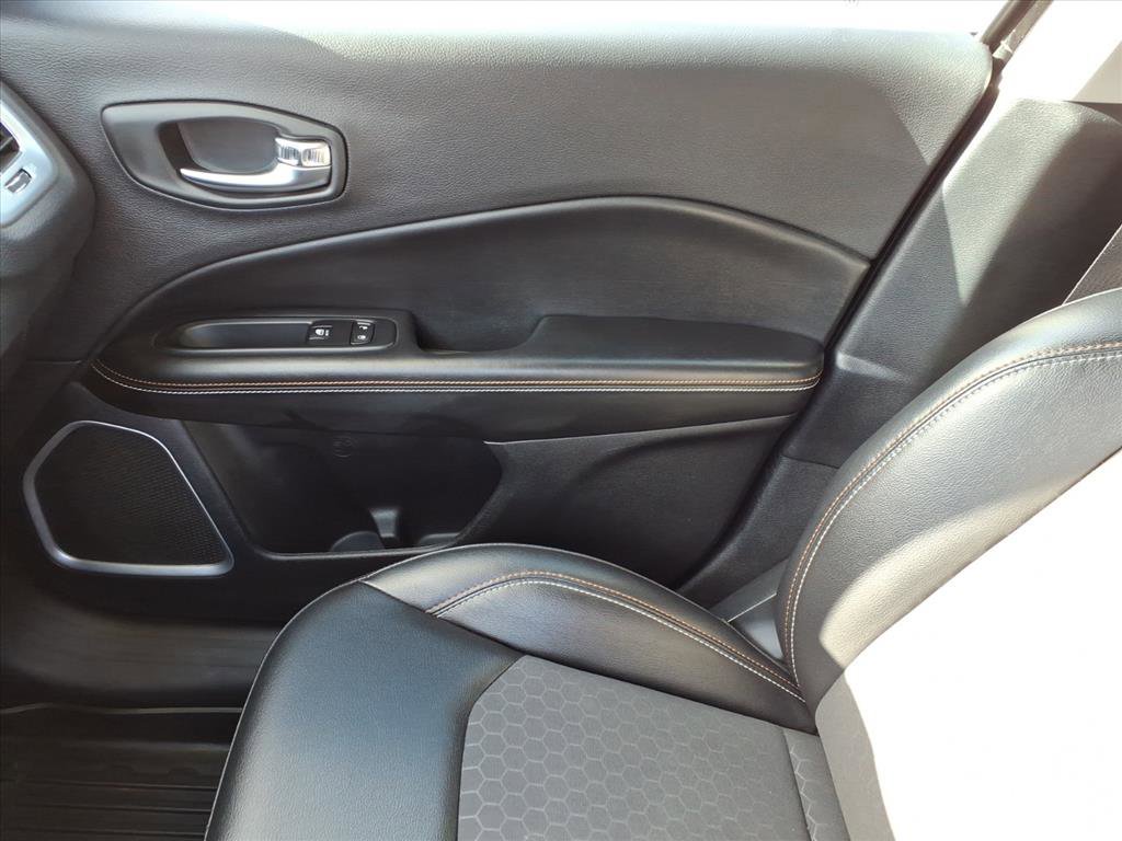 Used 2019 Jeep Compass Latitude w/ Popular Equipment Group image 29