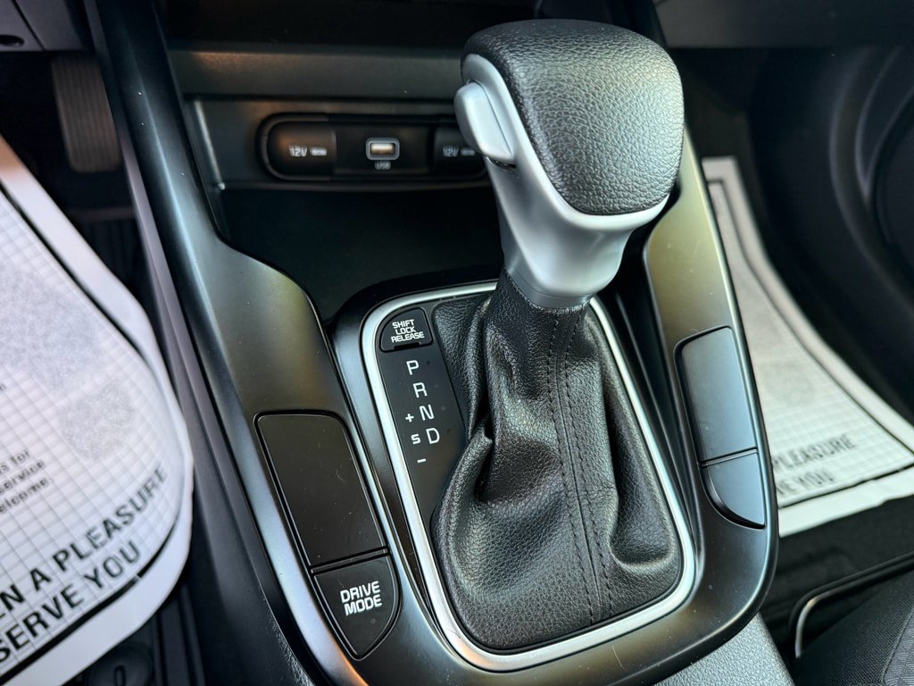 Used 2022 Kia Soul LX w/ Technology Package FWD image 13