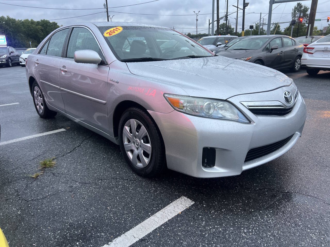 Used 2011 Toyota Camry Hybrid FWD image 3