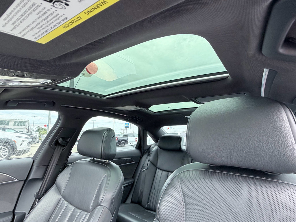 Used 2022 Audi A8 L 3.0T AWD/4WD image 10